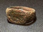 Middeleeuwen, kruisvaardersperiode Brons Zeldzame ring met