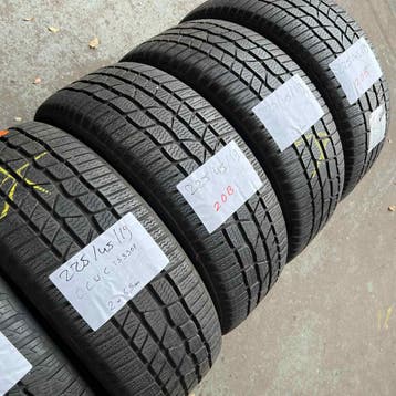 4 x Continental 225-45-19 Winterbanden 5,5mm, Auto-onderdelen, 19 inch, Gebruikt, Band(en), Personenwagen