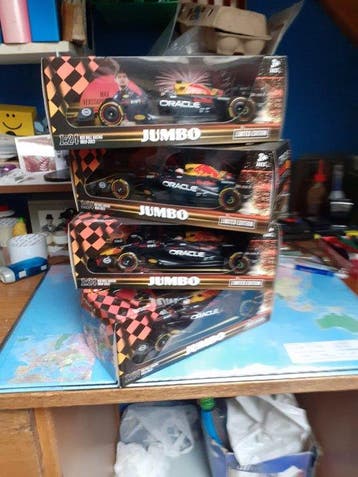Jumbo 1:24 - Model raceauto (4) - Red Bull Racing RB19 2023, Nieuw