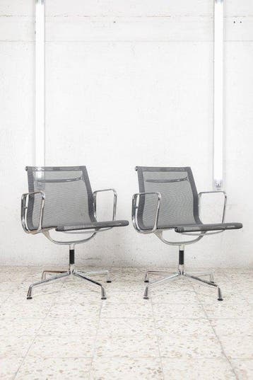 Vitra - Charles & Ray Eames - Bureaustoel (2) -