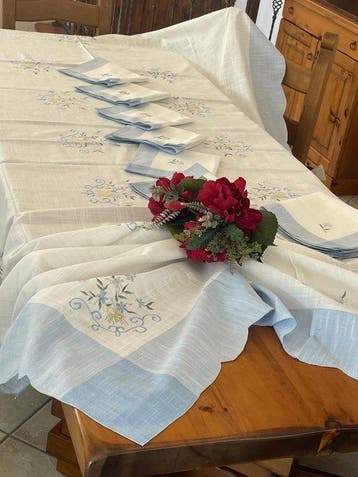 ricami fatti a mano - Tafelkleed (13) - 272 cm - 176 cm -