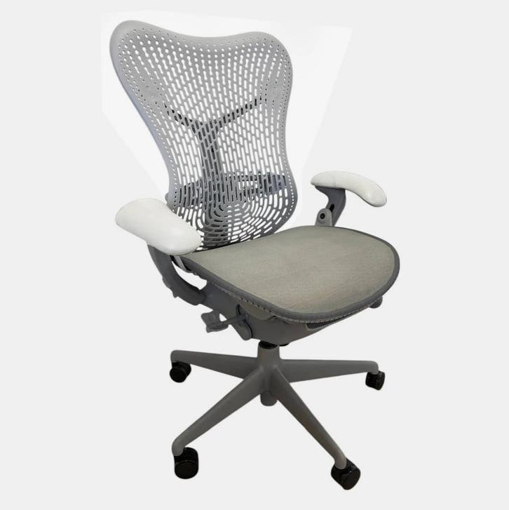 Herman Miller Mirra Refurbished, Huis en Inrichting, Bureaustoelen, Ergonomisch, Grijs, Gebruikt, Bureaustoel, Ophalen of Verzenden