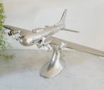 Modelvliegtuig - Groot Vliegtuig Model / Airplane Op Statief