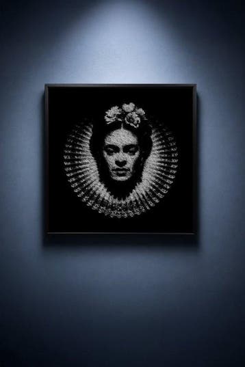 Tijs Dragtsma (1992) - Frida in a Crown of Light