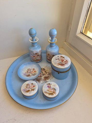 Toiletset (7) - Opaline glas - Napoleon III-tijdperk