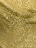 San Leucio tessuto damascato oro setificato fondo moire