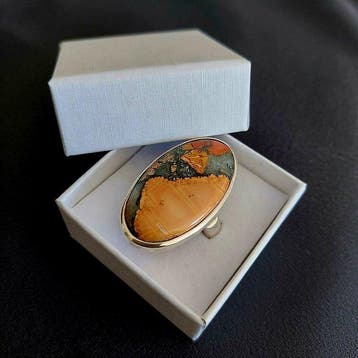 Ring in breccie-jaspis en massief zilver 925. Verstelbare
