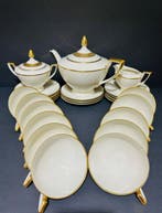 Hutschenreuther Selb “Heinrich 1534” – Coffee & Tea Service