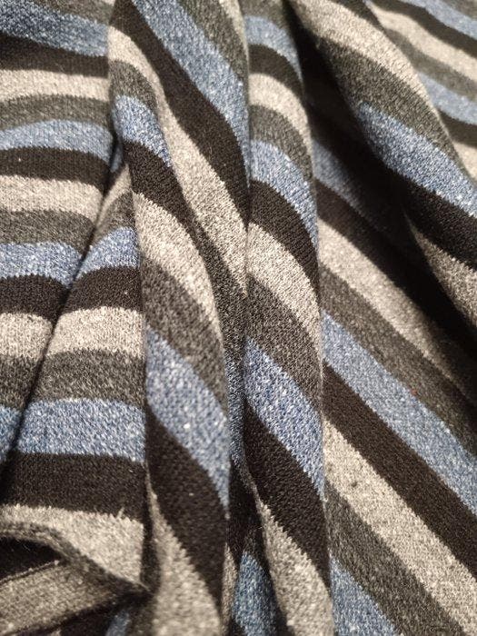 Hoogwaardig weefsel E 533, maat 5,50 x 2 m - Textiel - 550, Antiek en Kunst, Antiek | Kleden en Textiel