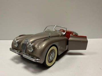 Danbury Mint 1:24 - Modelauto - Jaguar XK120 (1949), Nieuw