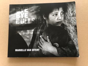 Fotoboek Mariëlle van Uitert - De laatste dagen Afghanistan, Boeken, Kunst en Cultuur | Fotografie en Design, Ophalen of Verzenden
