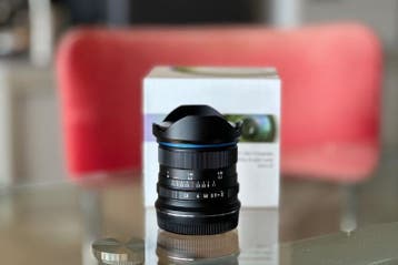 Laowa 9mm f/2.8 Zero-D (Fujifilm X) | Smetteloos | Garantie, Handmatige focus, Zo goed als nieuw, Fujifilm X-mount, Groothoeklens