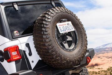 ARB Kit Rego Plate Kit Suit Jl Incl Bracket & Light, Ophalen of Verzenden, Nieuw