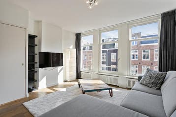 Appartement te huur/Expat Rentals aan van Hogendorpstraa..., Huizen en Kamers