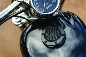 Kuryakyn Mesh Gas Cap Vented Black, Ophalen of Verzenden, Nieuw
