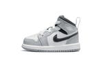 Air Jordan 1 Mid Light Smoke Grey (2022) (TD), Kleding | Heren, Schoenen, Nieuw