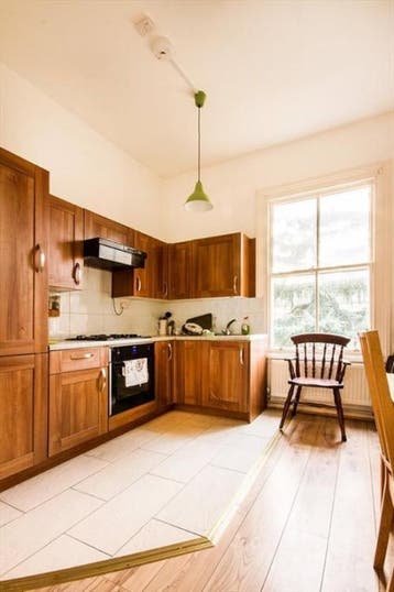 Te Huur Kamer Eerste Constantijn Huygensstraat In Amsterdam, Huizen en Kamers, Kamers te huur, Minder dan 20 m², Amsterdam