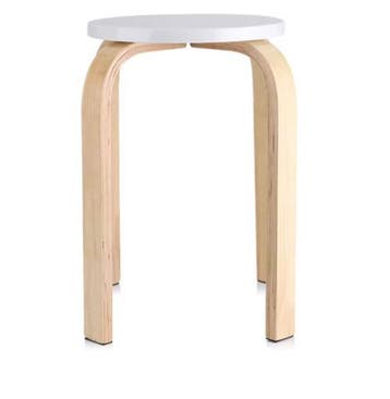 Stapelbare Houten Kruk met Gebogen Design en Antislip, Verzenden, Nieuw