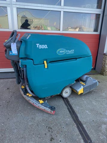 Tennant T500e (bj 2022), Doe-het-zelf en Verbouw, Reinigingsmachines, Gebruikt, Schrobmachine