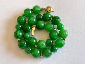 18 karaat (750) goud - groene jadeiet - Armband