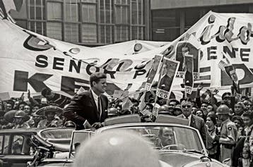 Manfred Linus Kreiner - John F. Kennedy — Accueil populaire