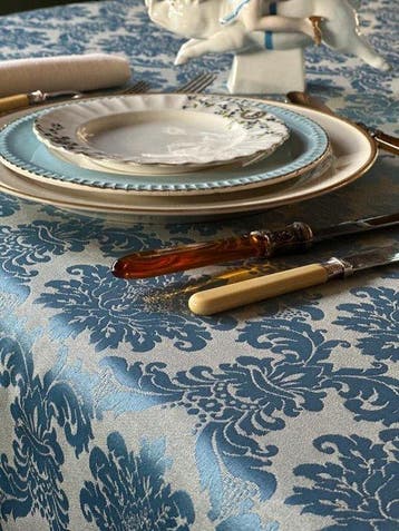 Tafelkleed voor grote tafels, blauw damast. - Tafelkleed -