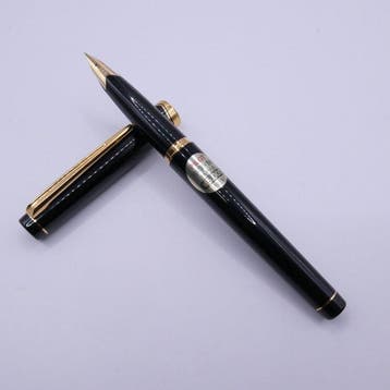 Pilot - Pilot Elite Fountain Pen Black Gold Trim 14K-585 M, Nieuw