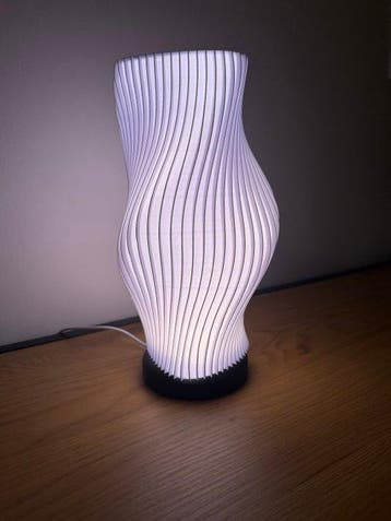 Lampada artigianale 3D - fait maison - Tafellamp - Plastic -