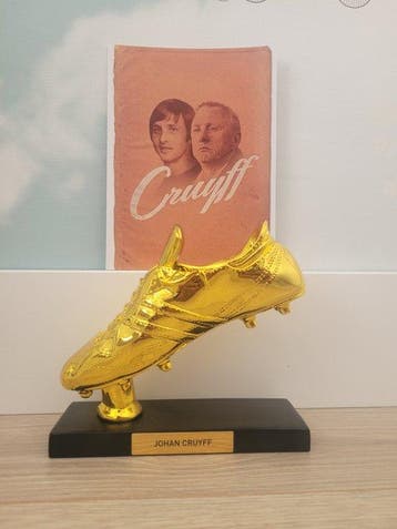 Johan Cruyff - Gouden Schoen-trofee + fotografie, Nieuw