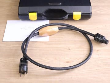 Jorma Design Origo high end audio power cable 1,5 metre, Audio, Tv en Foto, Audiokabels en Televisiekabels, Ophalen of Verzenden