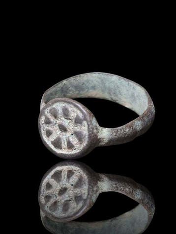 Viking periode Rare Bronze Solar Seal Ring (Zonder