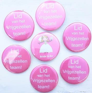 Button of (kleding)magneet Team Bride retro colours, Verzamelen, Speldjes, Pins en Buttons, Verzenden, Nieuw, Overige onderwerpen