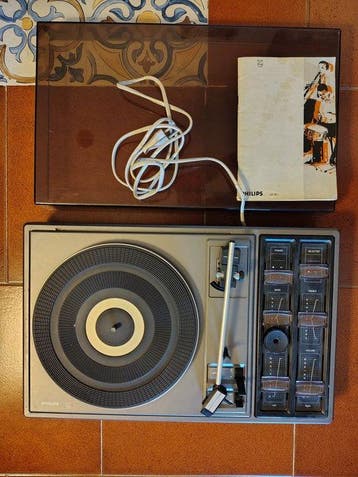 Philips - 461 riemaandrijving halfautomatisch Platenspeler, Nieuw