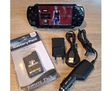PSP 2004  Complete Set  + 8GB game card met TOP-games, Nieuw