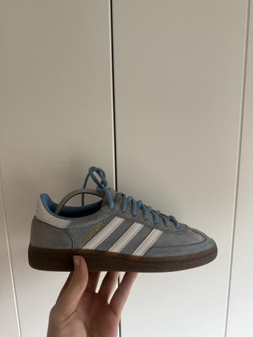 Adidas Handball Spezial – Lichtblauw – Maat 38, Kleding | Dames, Sneakers of Gympen, Gedragen, Verzenden, Blauw