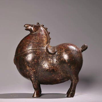 Beeld, Tang-Dynastie style horse - 17 cm - Brons, Antiek en Kunst