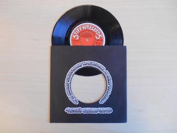 vinyl single 7 inch - Wreckless Eric - Crying, Waiting, H..., Verzenden, Zo goed als nieuw, 7 inch, Pop