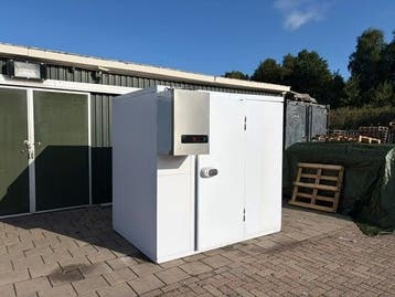 Koelcel 210 x 150 x 211 cm stekker klaar, Nieuw in verpakking, Koelen en Vriezen
