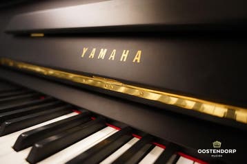Yamaha 106 piano B Silent One, Zo goed als nieuw
