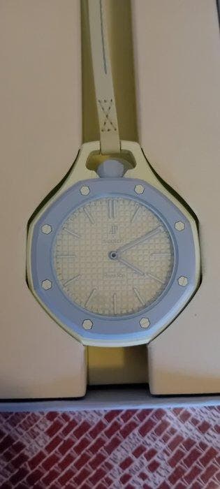 Swatch - Royal Pop - Zonder minimumprijs - SSX03L101N -, Sieraden, Tassen en Uiterlijk, Nieuw