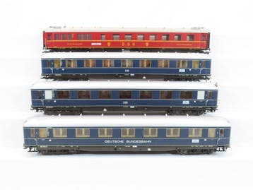 Märklin H0 - 43233 - Modeltrein personenwagen (1) - 4-delige, Hobby en Vrije tijd, Nieuw