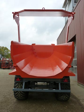 Laumetris PTL-20S Zandkipper, Zakelijke goederen