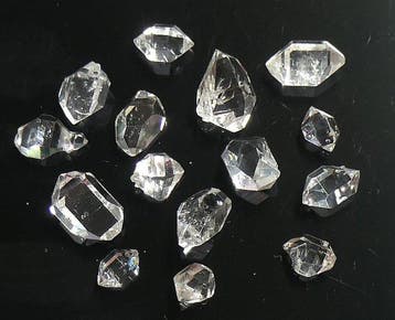 Kwarts met twee eindpunten, type Herkimer-diamant.