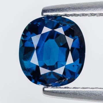 1 pcs Blauw Saffier - 1.58 ct - nternational Colored, Nieuw