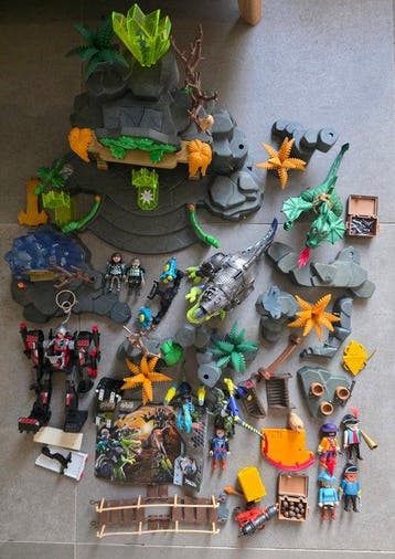 Playmobil - Playmobil Grand Lot Playmobil Dino Rise - QG /