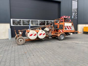 Veiling: Wegmarkeringsmachine Hoffmann Diesel, Ophalen