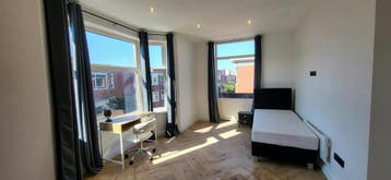 Kamer te huur in s-Gravenhage - 25 m² - 1 kamer(s), Den Haag