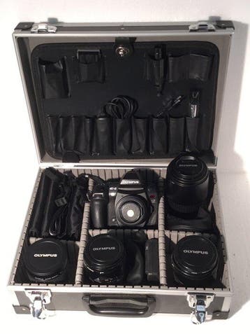 Olympus E-5 con 8mm ; 11-22mm ; 25mm ; 14-54mm ; 70-300mm ;, Nieuw