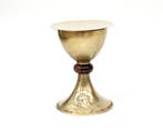 Verguld zilver miskelk en plateen in kist, Sittard 1937-1940