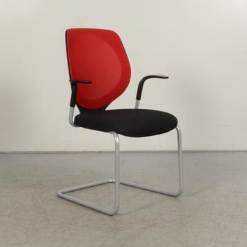 Vergaderstoel Giroflex 353 - Zwart - Rood - Mesh rugleuning, Huis en Inrichting, Bureaustoelen, Ophalen of Verzenden, Nieuw